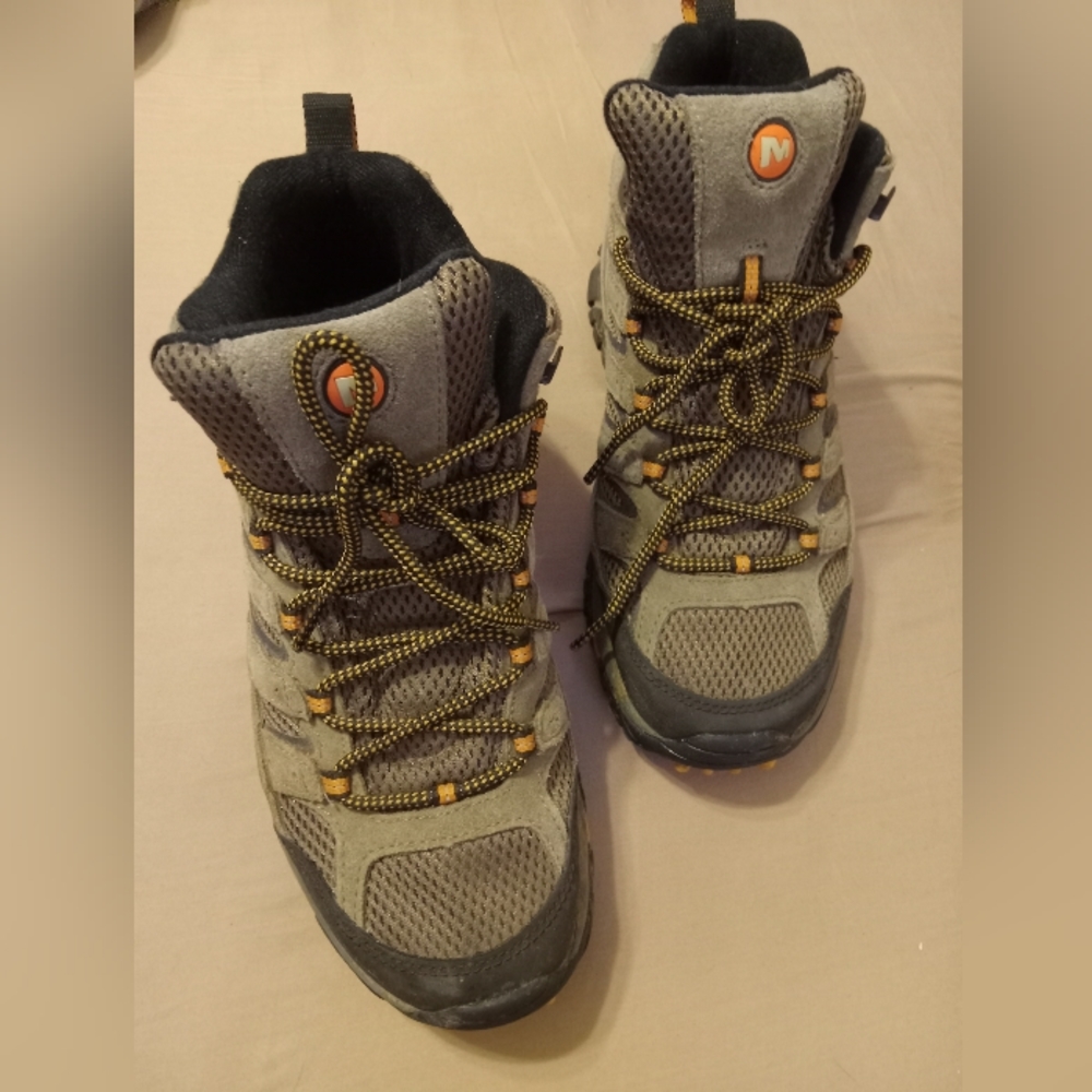 Merrell Mens Moab 2 Walnut Hiking Boots Size 8 (J06045)